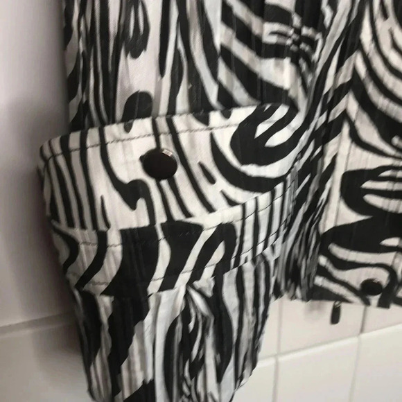 UBU Zebra Print Jacket - Picture 3 of 9